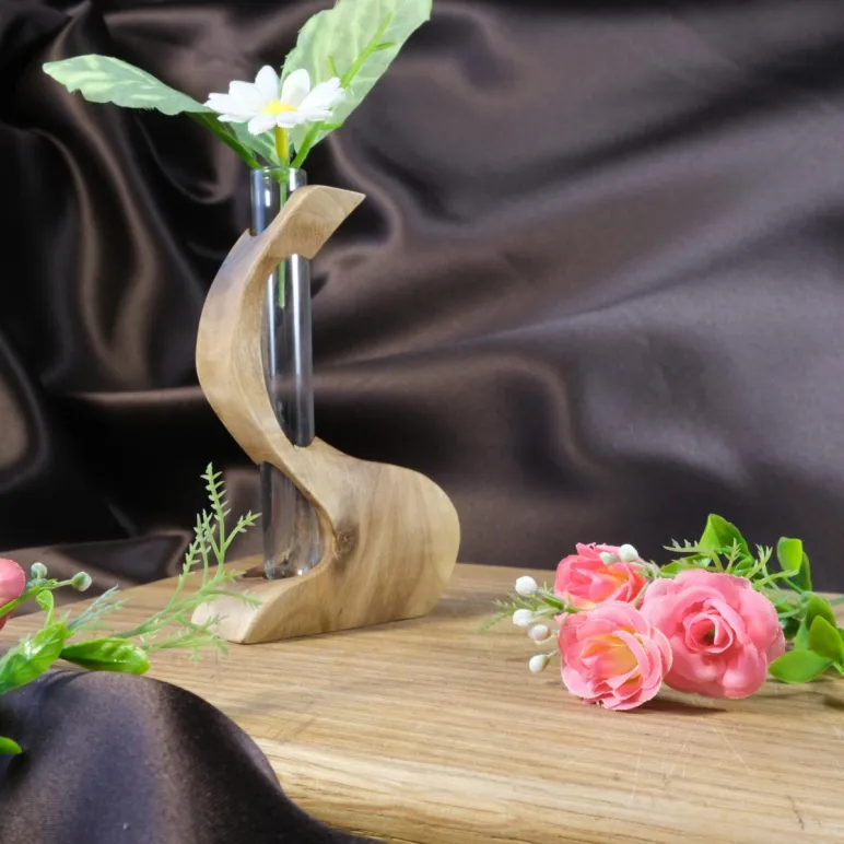 Ваза для цветов и сухоцветов из дерева с колбой