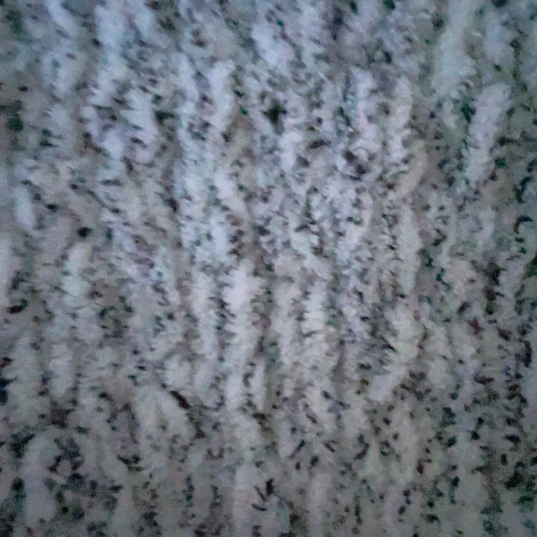 Шаль вязаная на спицах