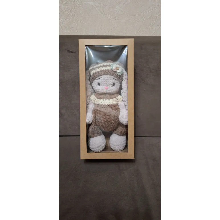 Игрушка вязанная заяц