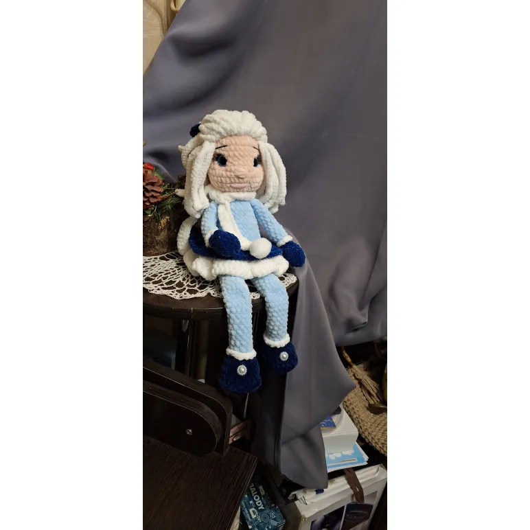 Игрушка вязанная кукла ручная работа