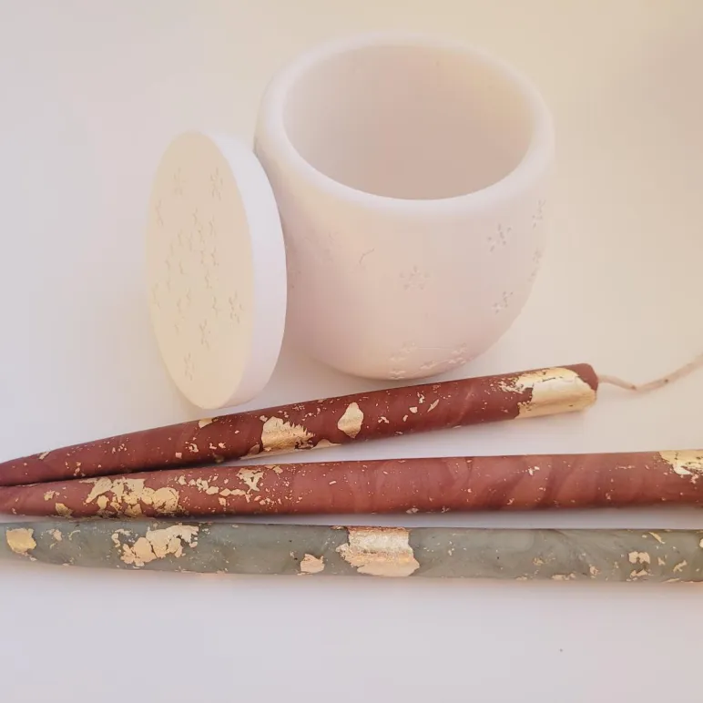 Свеча катанка восковая (ручная работа)