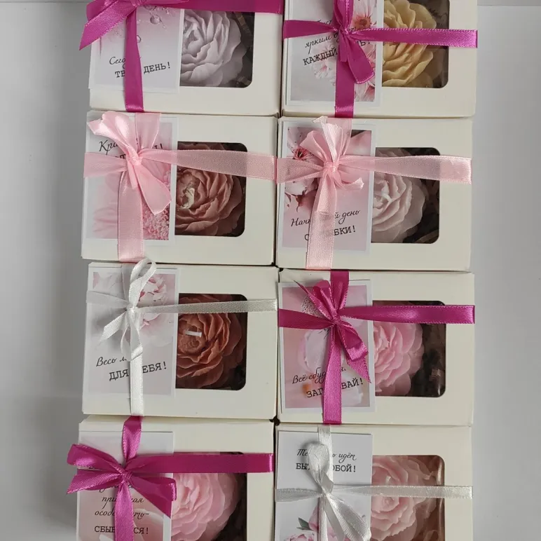 Свеча ручной работы «Пион» ароматическая