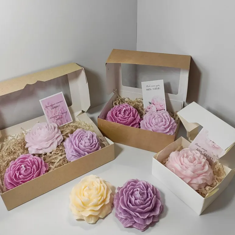 Свеча ручной работы «Пион» ароматическая