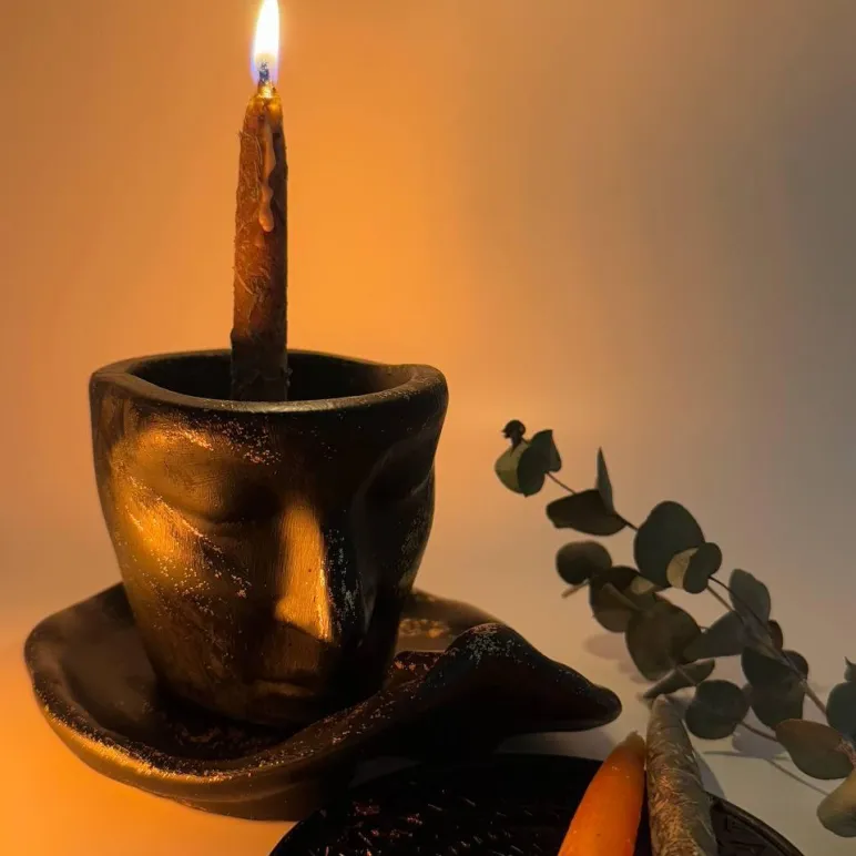 Свеча катанка восковая (ручная работа)