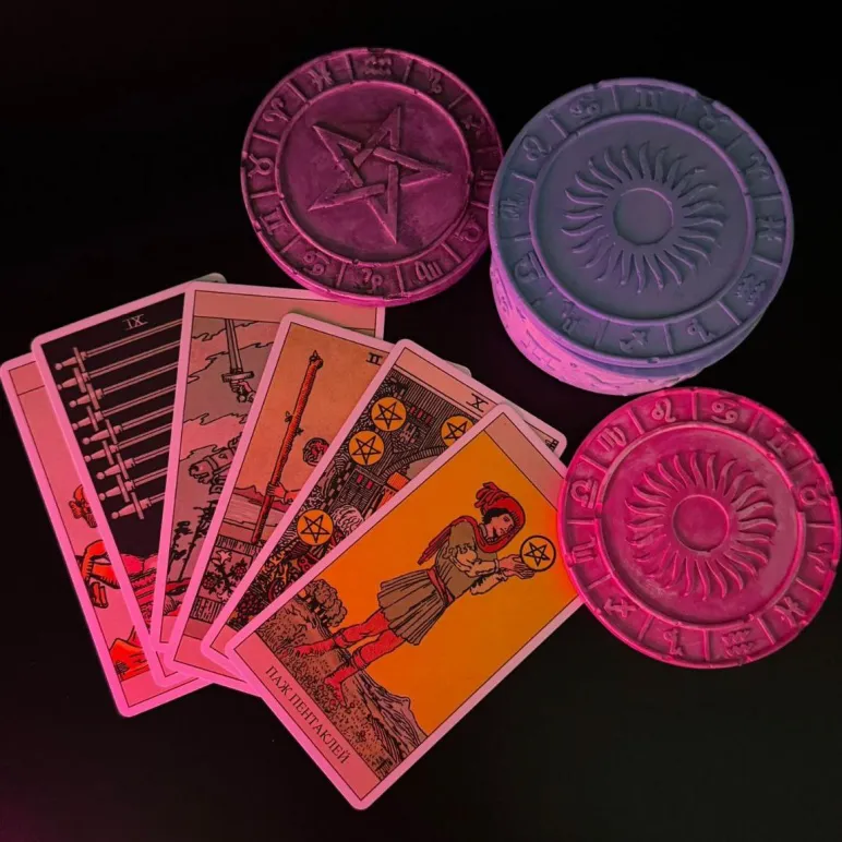 Свеча катанка восковая (ручная работа)