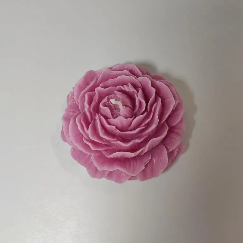 Свеча ручной работы «Пион» ароматическая