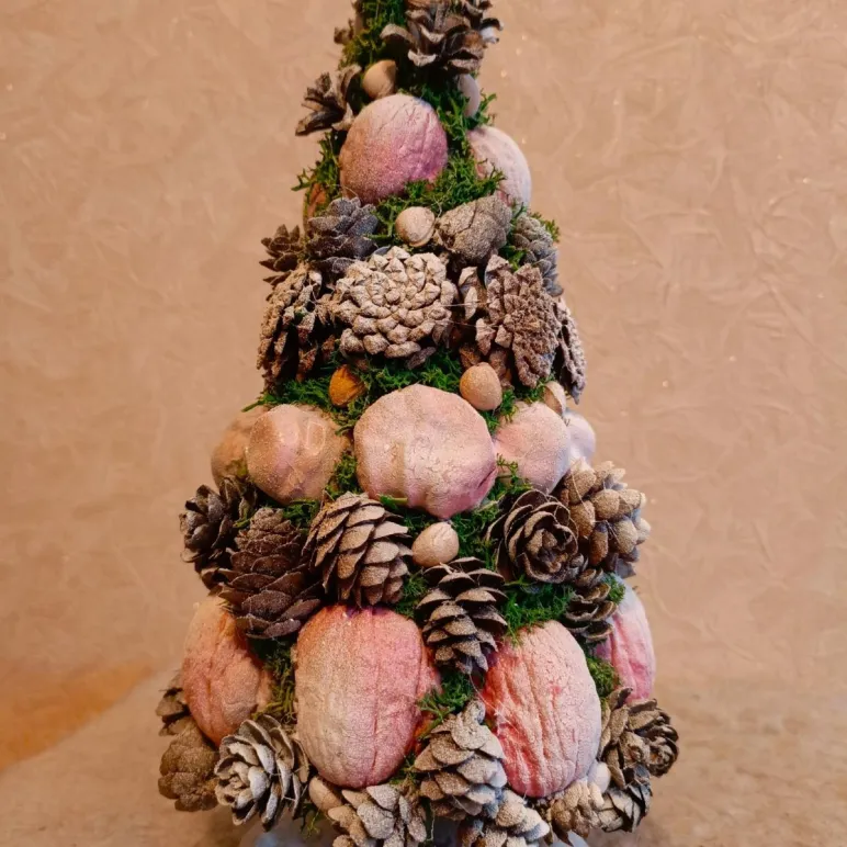 Елка декоративная - зимняя сказка