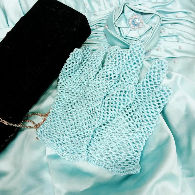 Ажурные вязаные перчатки кроше