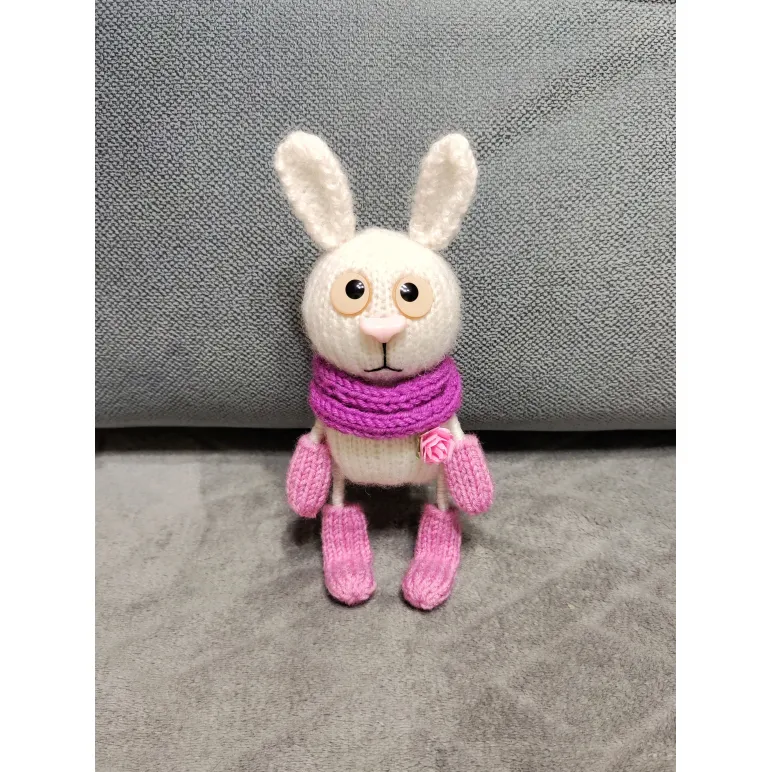 Игрушка для детей зайчик