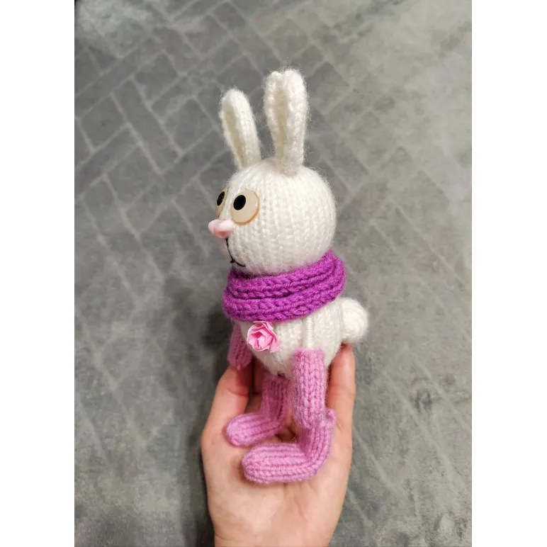 Игрушка для детей зайчик