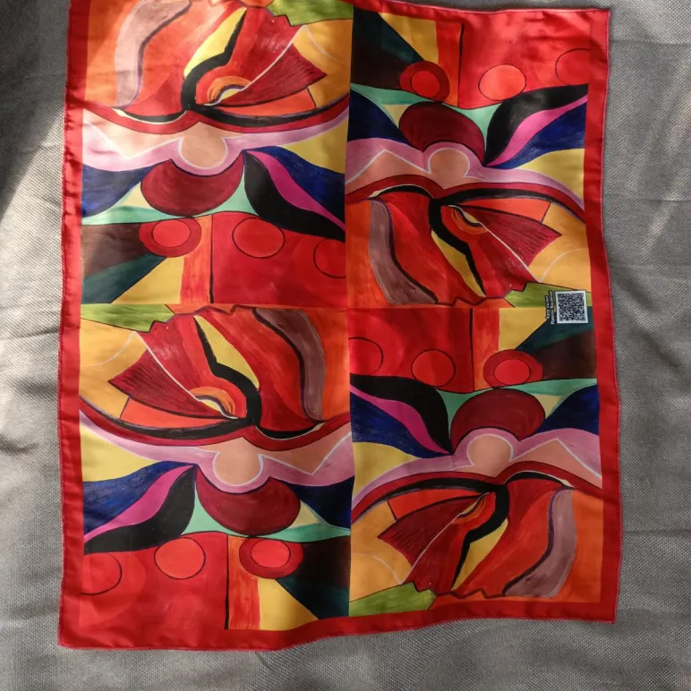 Авторский платочек, дизайн Ирины Кузиной