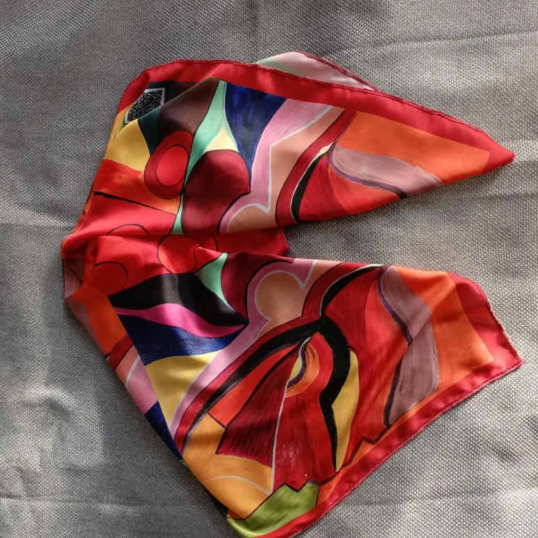 Авторский платочек, дизайн Ирины Кузиной