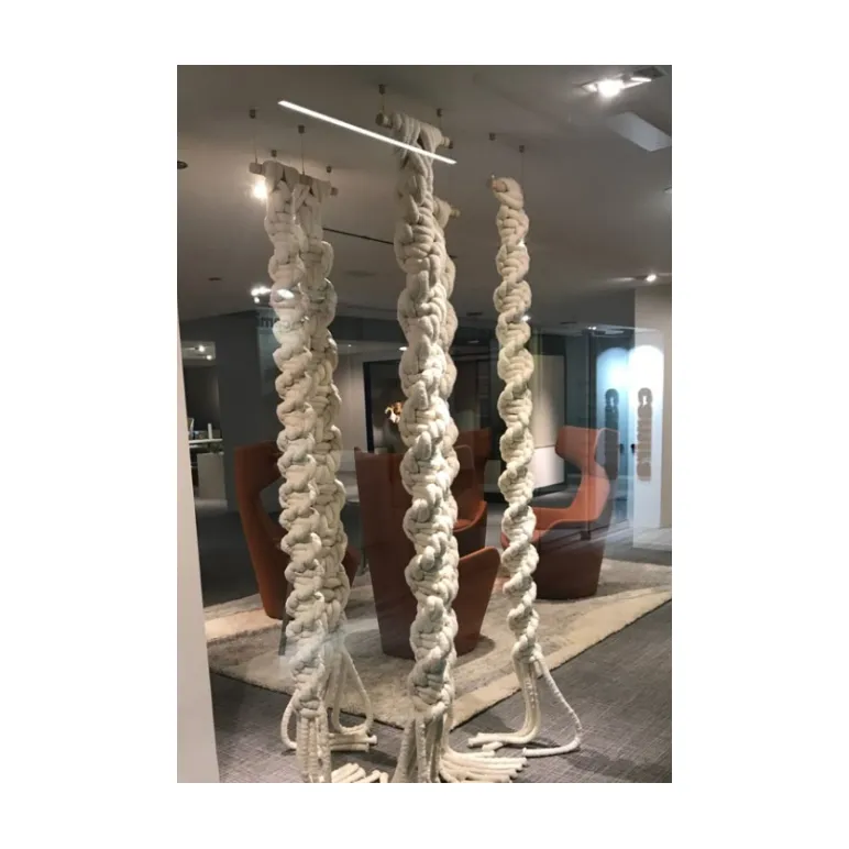 Массивные крученые узлы макраме