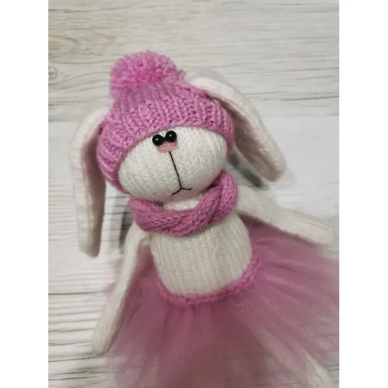 Мягкая игрушка ручной работы зайка