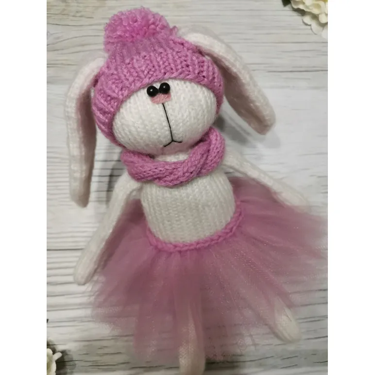 Мягкая игрушка ручной работы зайка