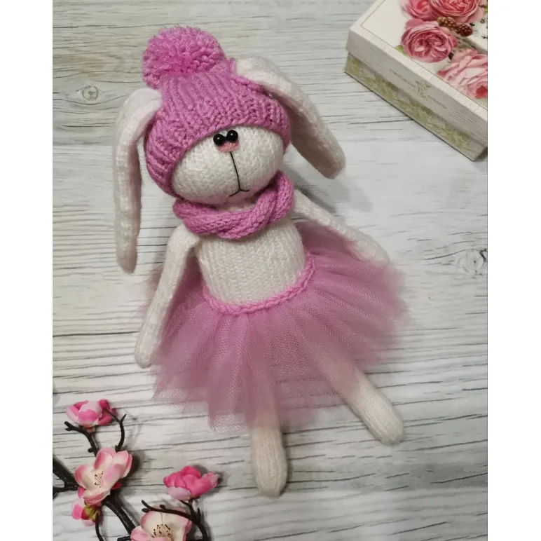 Мягкая игрушка ручной работы зайка