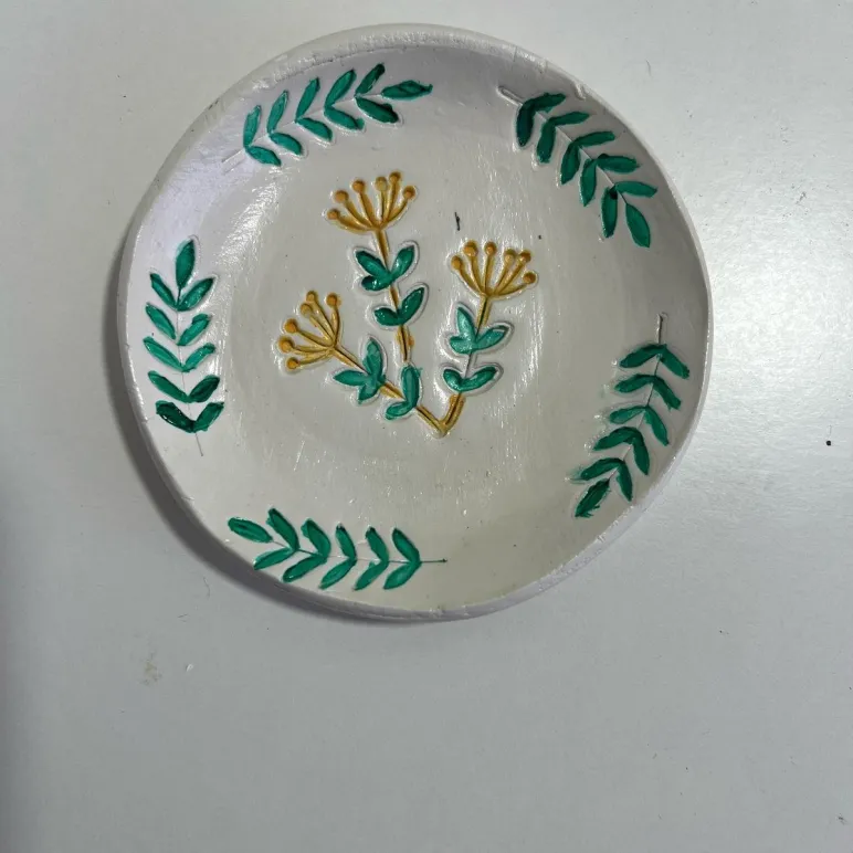 Глиняная тарелочка для украшений в ассортименте