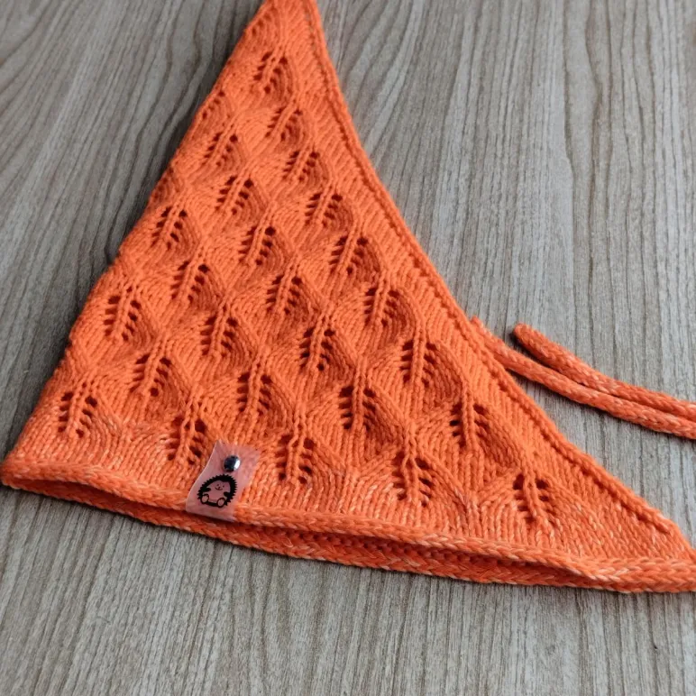 Вязаная косынка летняя