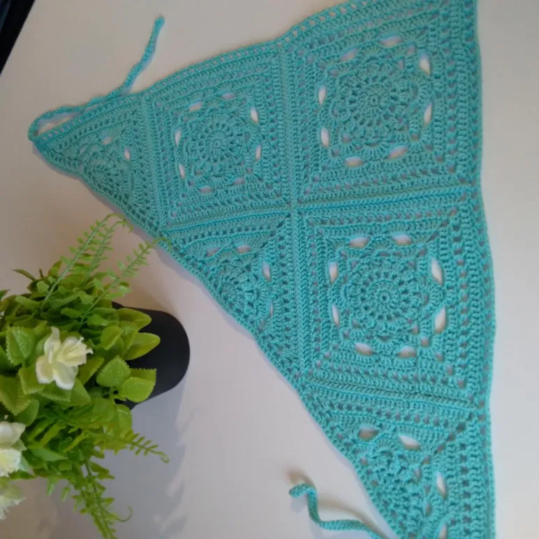 Косынка вязаная летняя