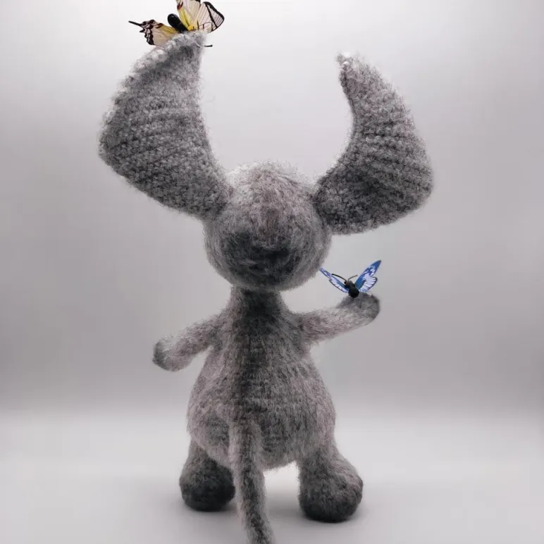 Вязаная интерьерная игрушка: Слоник