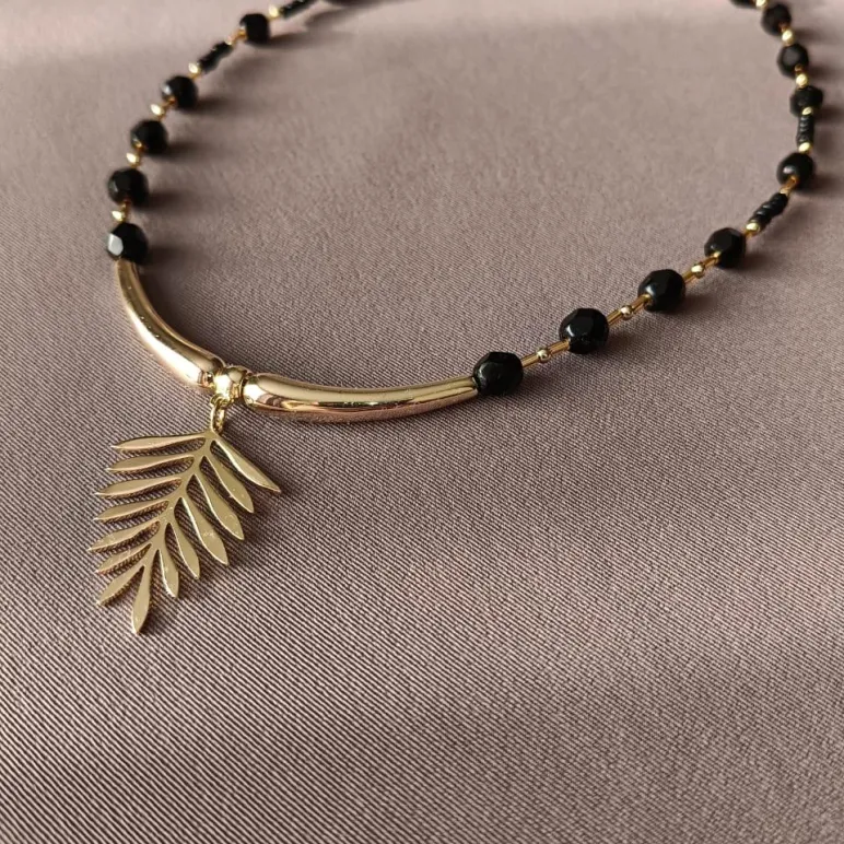 чокер веточка пальмы