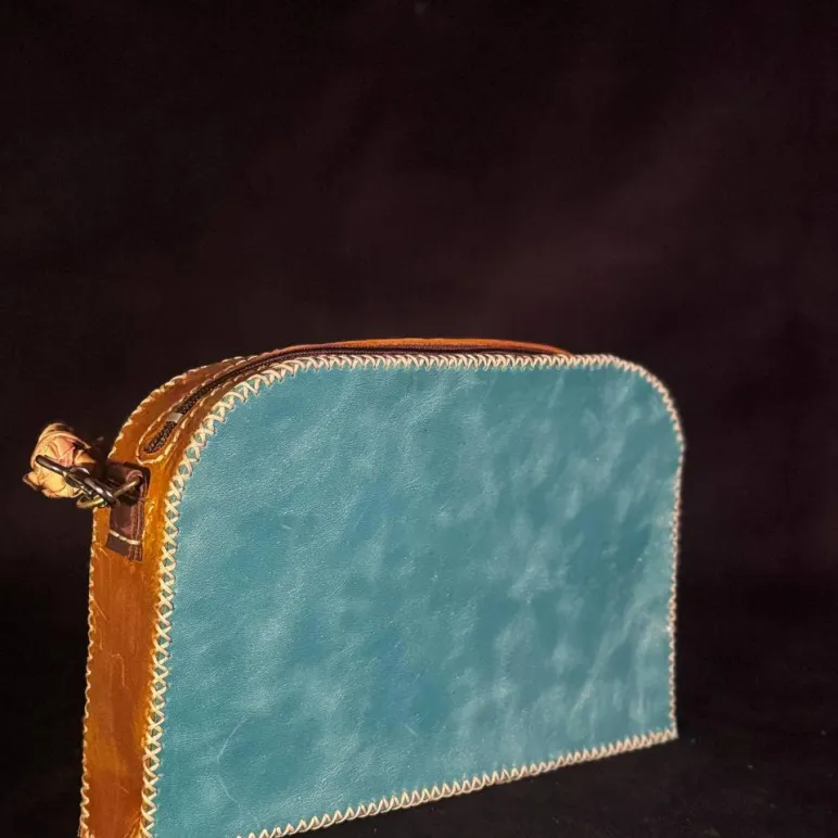 Сумка кожаная