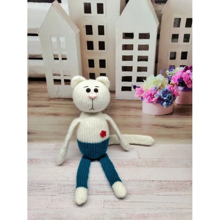 Игрушка ручной работы котик — амигуруми