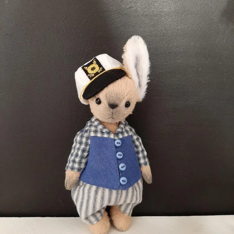 Мягкая игрушка Зайка в технике тедди
