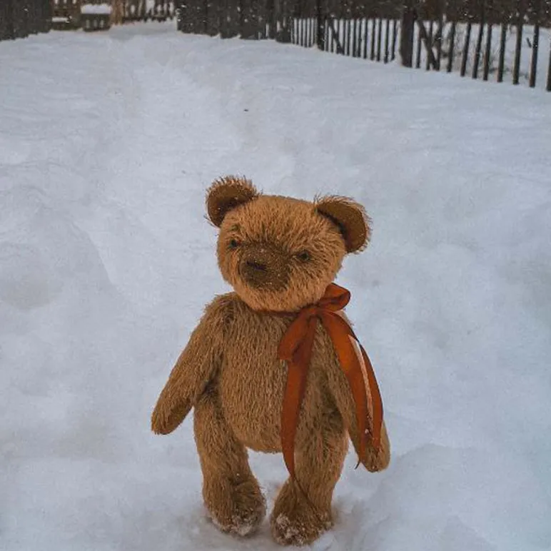 Классический мишка в технике тедди