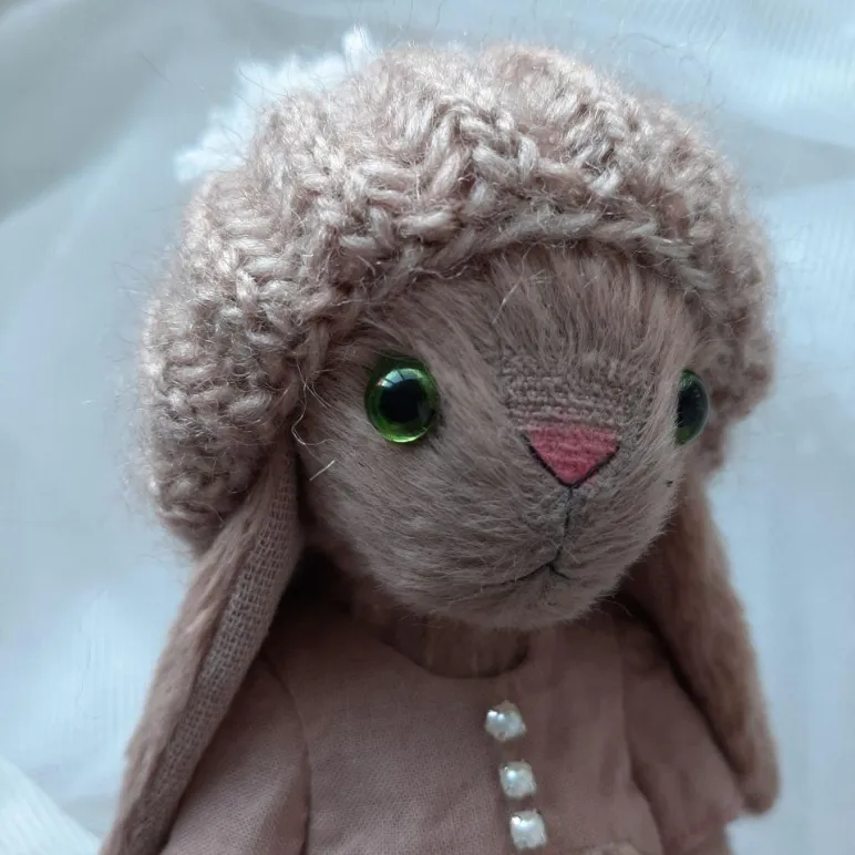 Мягкая игрушка Зайка в технике тедди