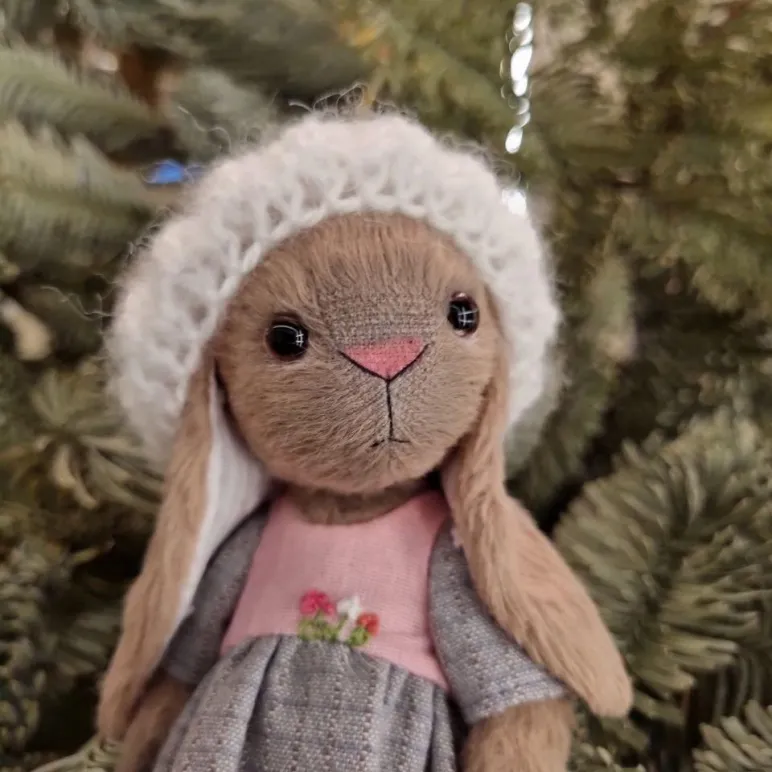 Мягкая игрушка Зайка в технике тедди