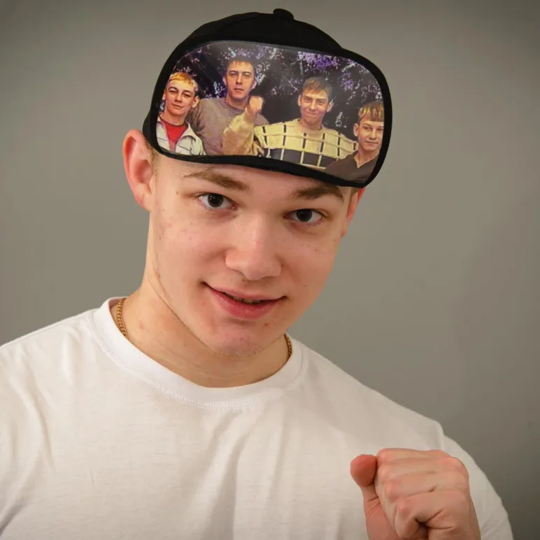 Кепка с карманом для фото