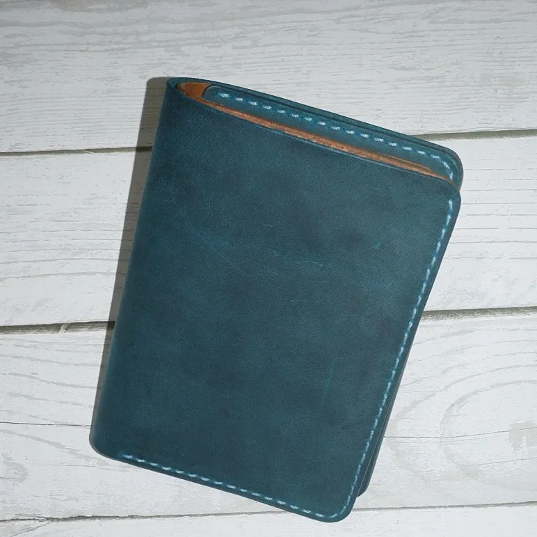 Обложка из натуральной кожи