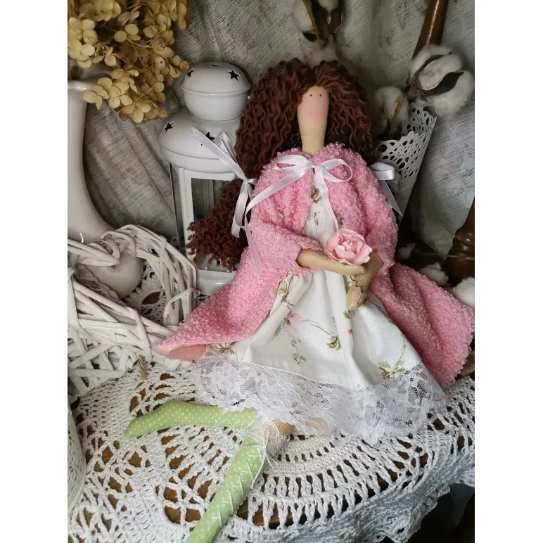 Кукла тильда в розовом пальто. Текстильные куклы ручной работы.