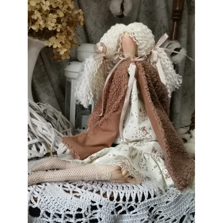 Кукла тильда в пальто Василиса. Текстильные куклы ручной работы