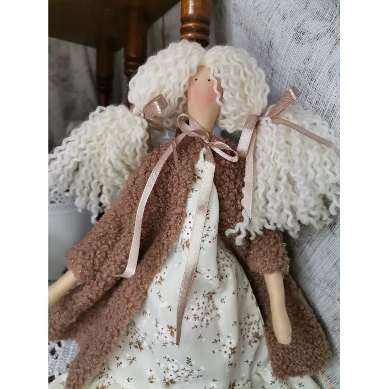 Кукла тильда в пальто Василиса. Текстильные куклы ручной работы