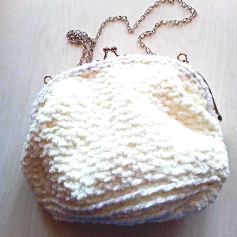 Сумка вязанная ридикюль вечерняя