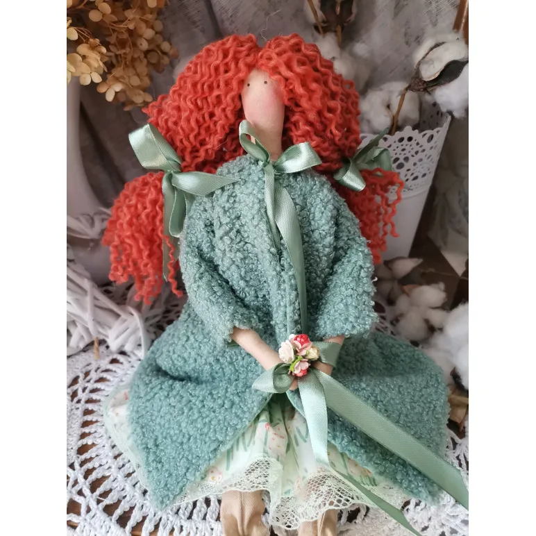 Кукла тильда в пальто Наталия. Текстильные куклы ручной работы