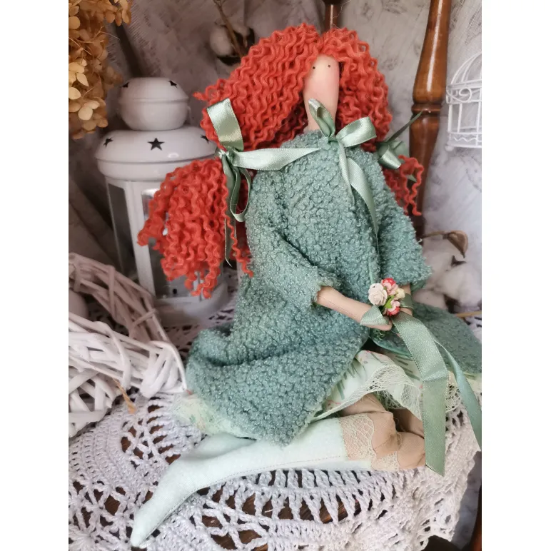 Кукла тильда в пальто Наталия. Текстильные куклы ручной работы