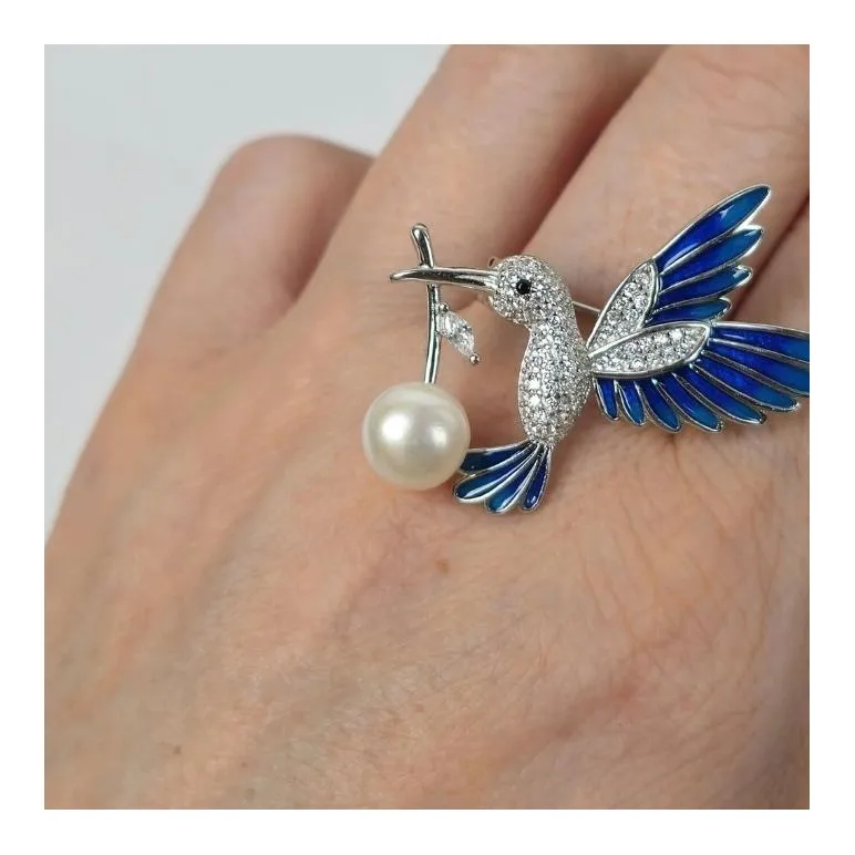 Брошь из серебра с пресноводным жемчугом "Птица"