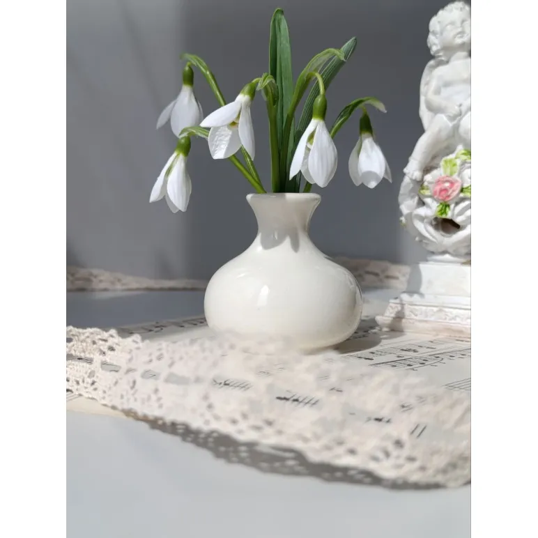 Подснежники ручной работы из полимерной глины холодный фарфор