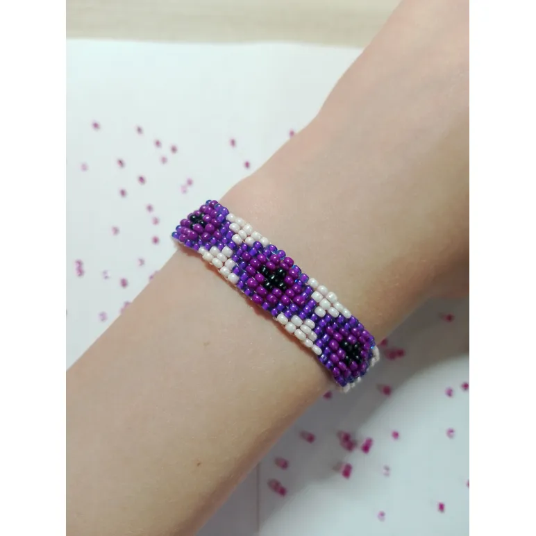 Браслет ручной работы из бисера «Форум»