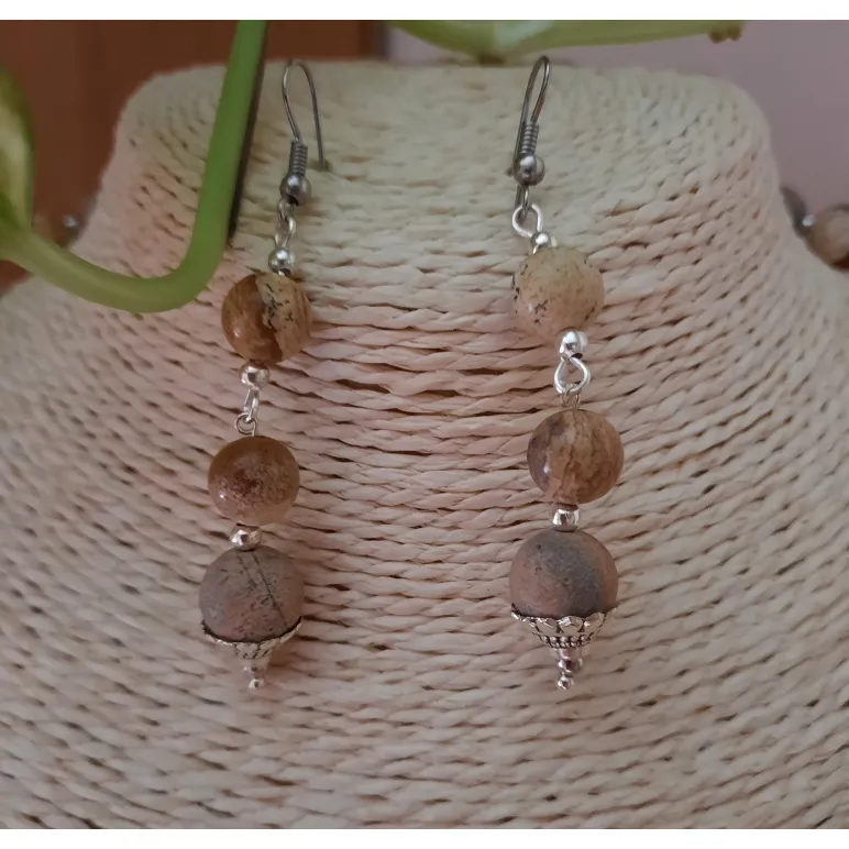 КОМПЛЕКТ ЖЕНСКОЙ БИЖУТЕРИИ ИЗ ЯШМЫ Комплект женской бижутерии из яшмы