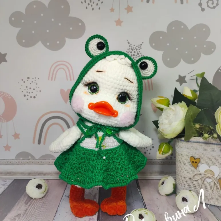 Игрушка ручной работы Уточка