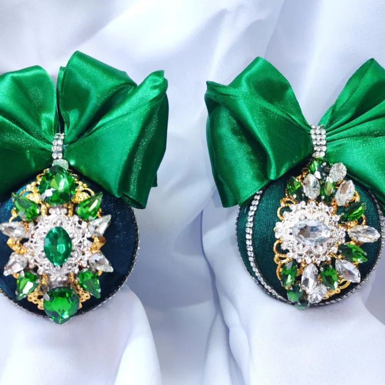 Новогодний шар на елку