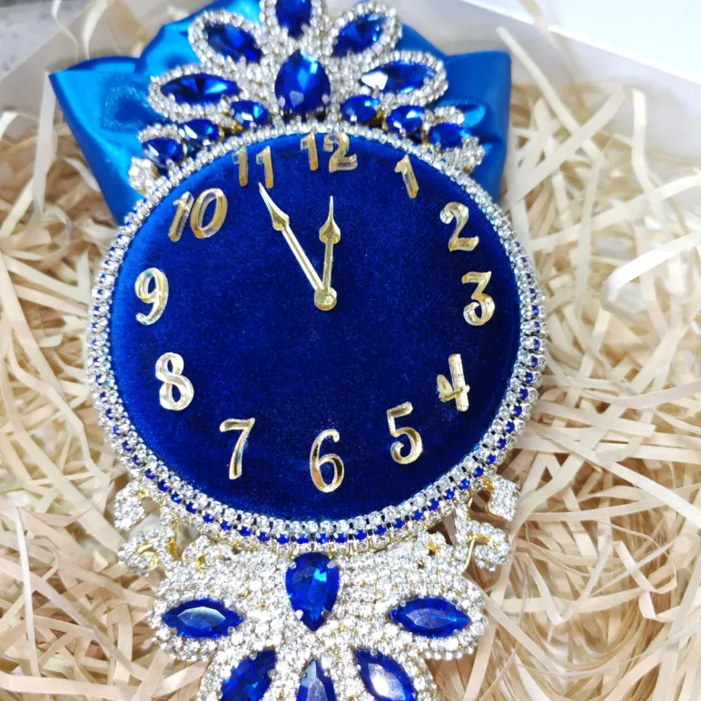 Новогоднее украшение "Часики"