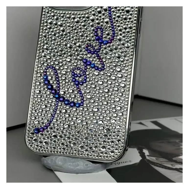 Чехол на телефон