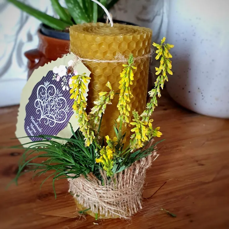 Натуральные восковые свечи "СОТЫ"