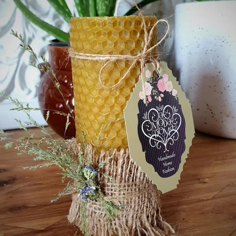 Натуральные восковые свечи "СОТЫ"