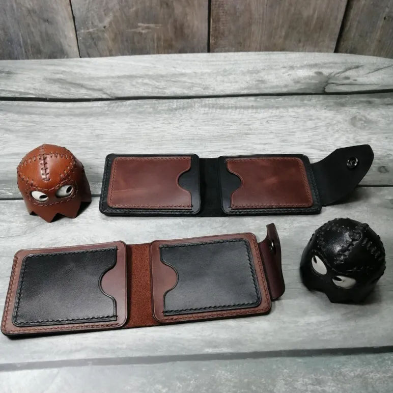 Кожаный кошелек.